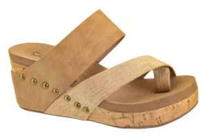 Bashful Wedge In Caramel