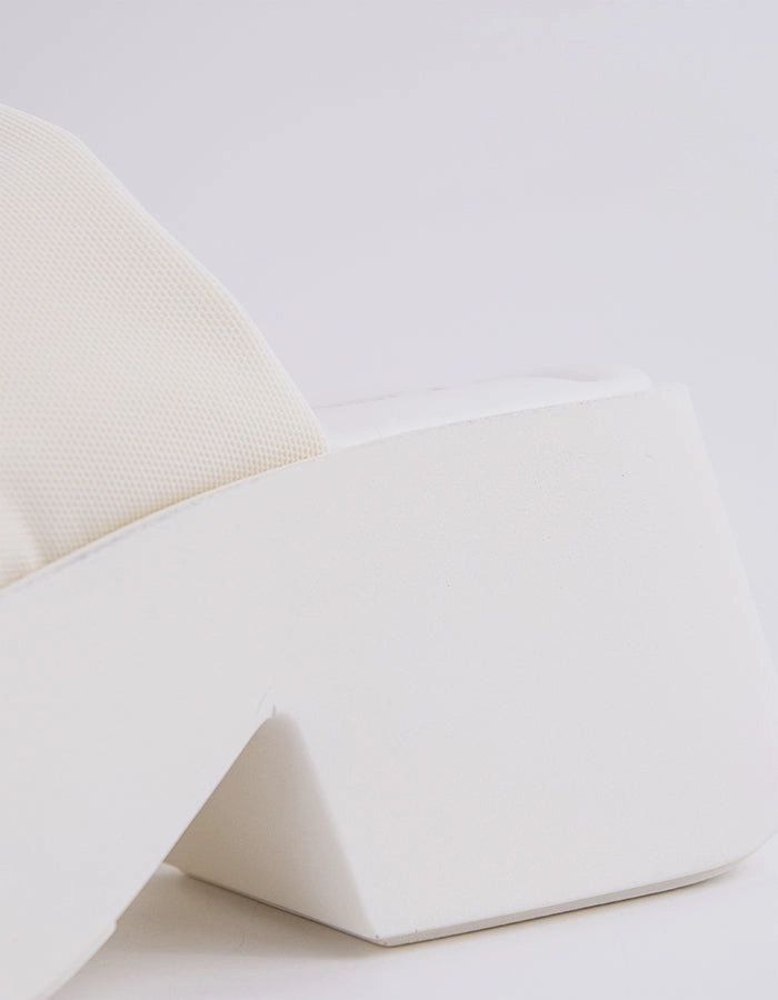 Douce White Lycra
