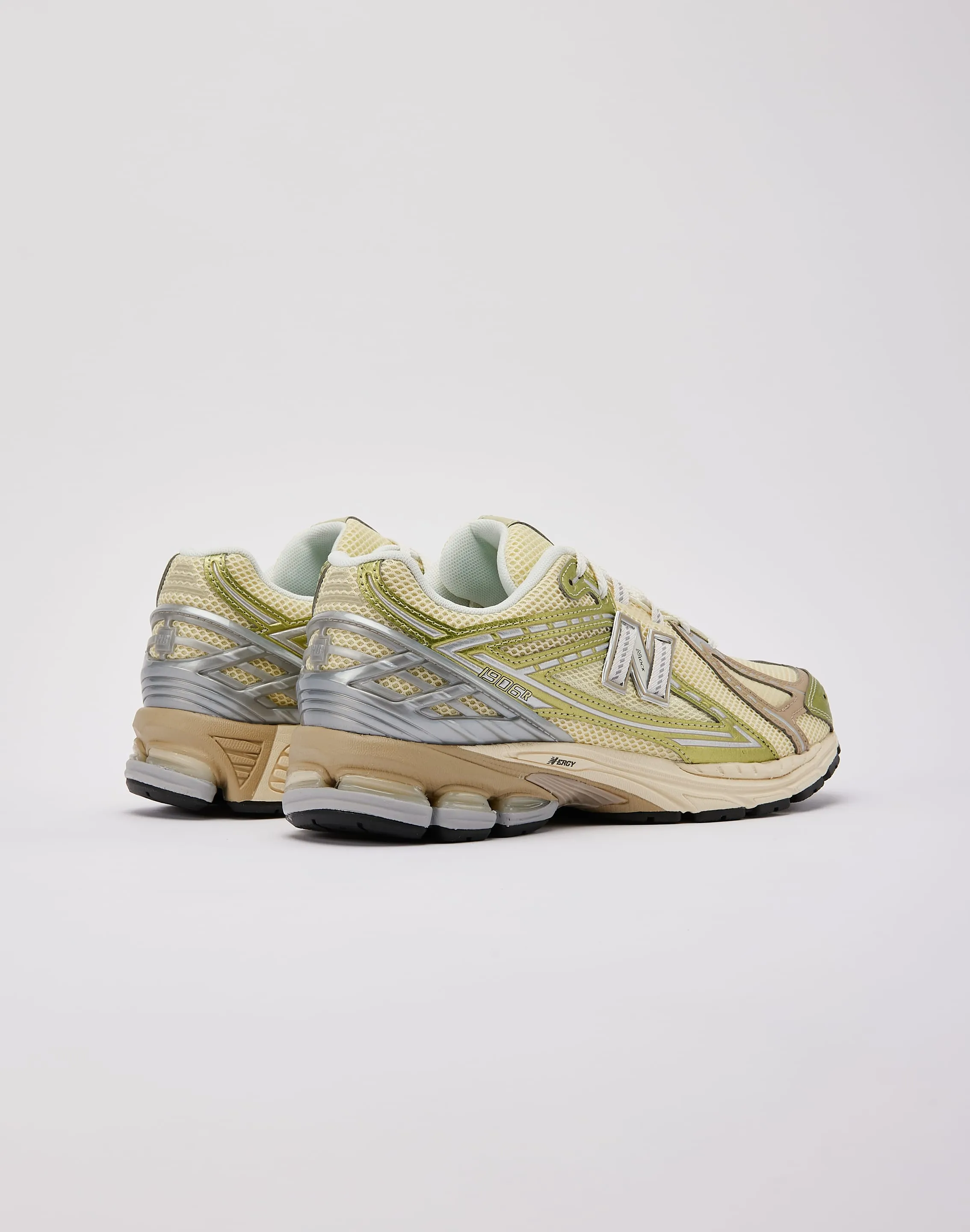 New Balance 1906R