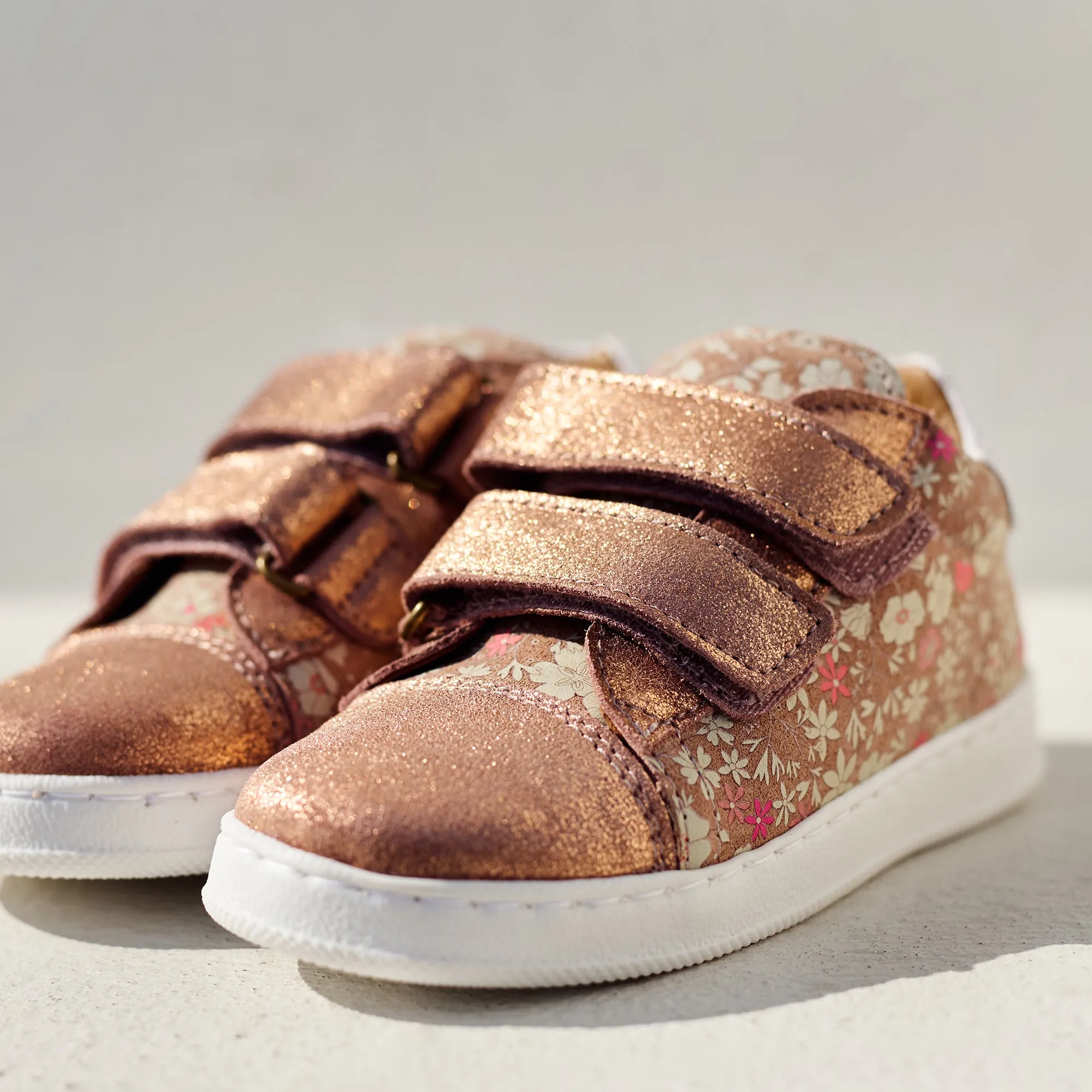 Sneaker Velo - rose white flowers